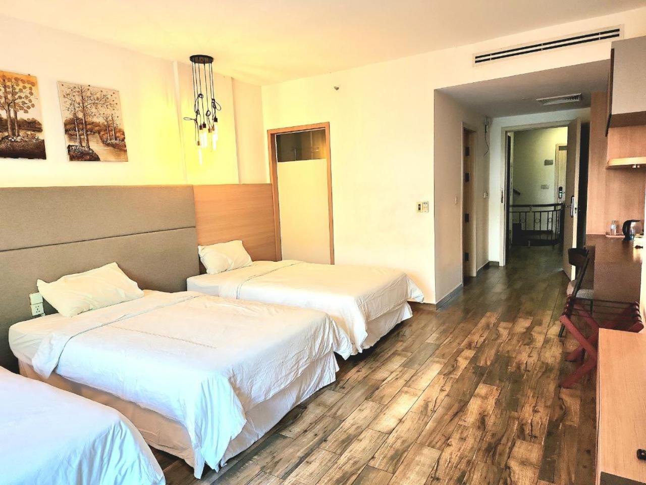 Chilchill Hotel Riverside Phnom Penh Exterior foto