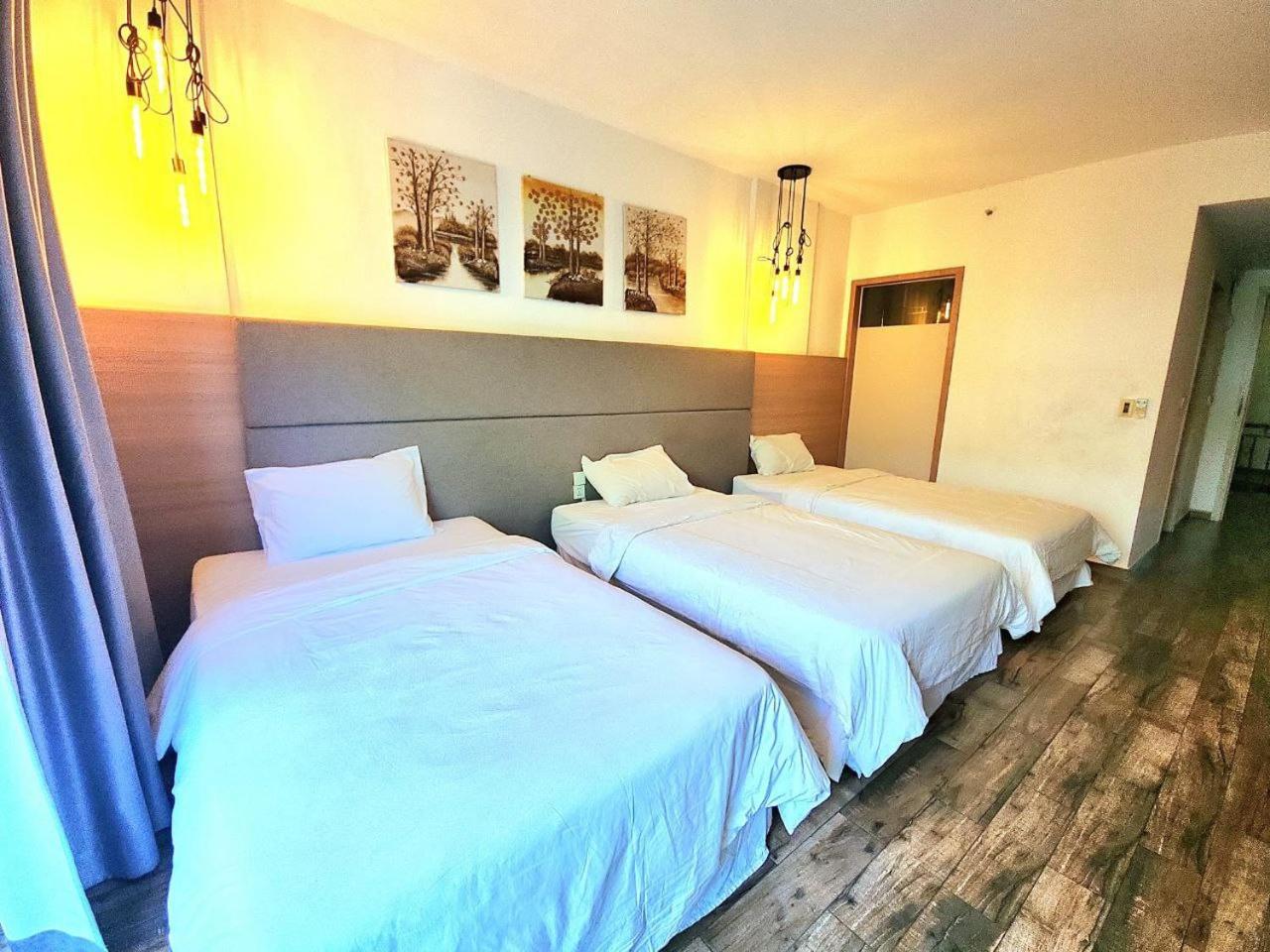 Chilchill Hotel Riverside Phnom Penh Exterior foto